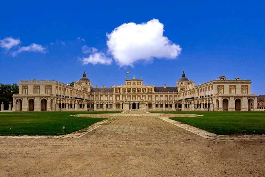 Vista principal de la fachada del Palacio Real de Aranjuez